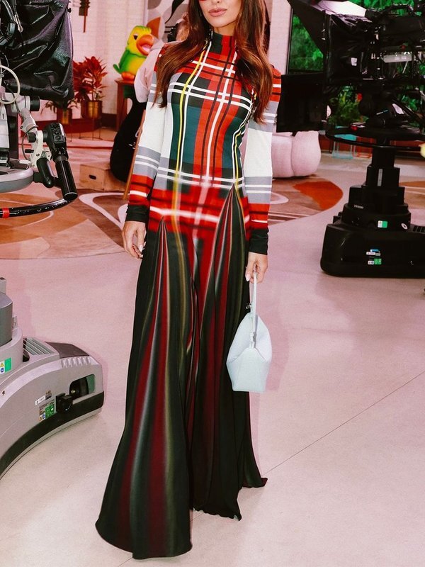Long Sleeves Contrast Color Pleated Mock Neck Maxi Dresses