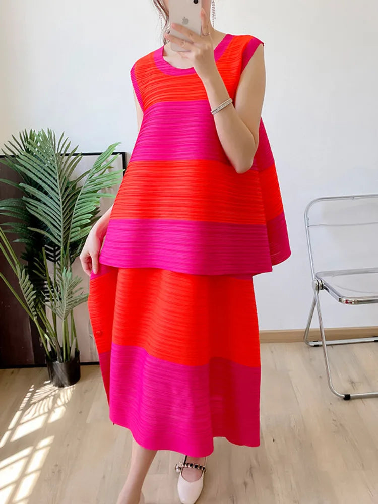 Casual Pleated Striped Top & Pull-On Skirt Set