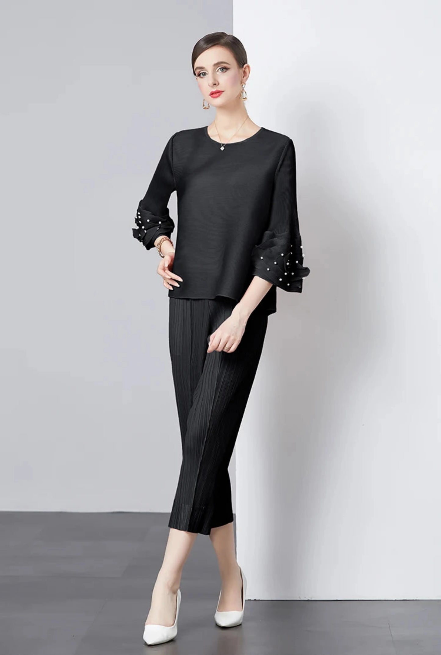 Women's Plissé Top & Cropped Pant Set