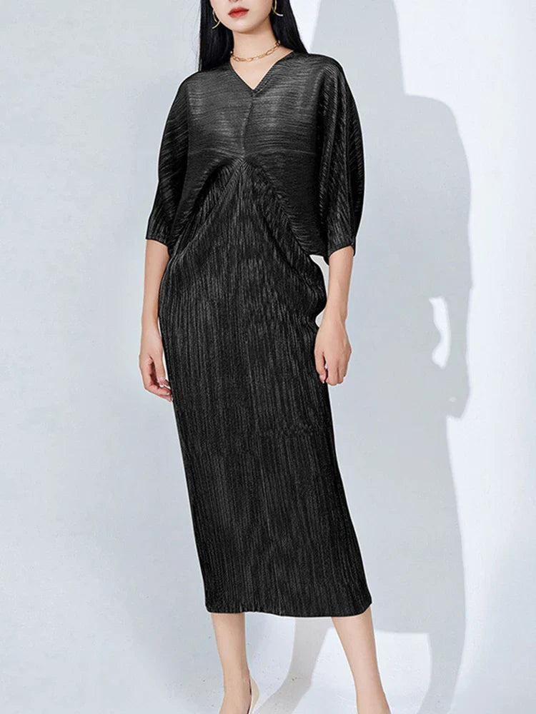 Women's V-Neck Flutter Sleeve Pleated Midi Dress