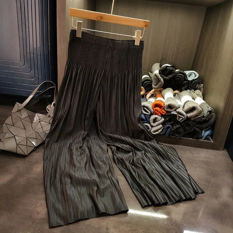 Pleat Pull-On Trousers & Butterfly Top