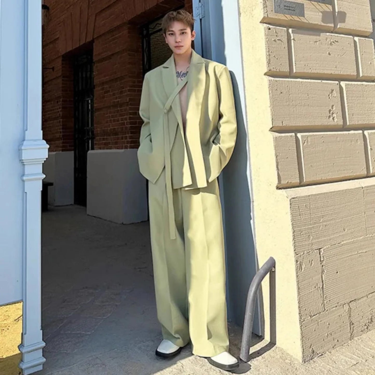 Men's Contemporary Suit Set