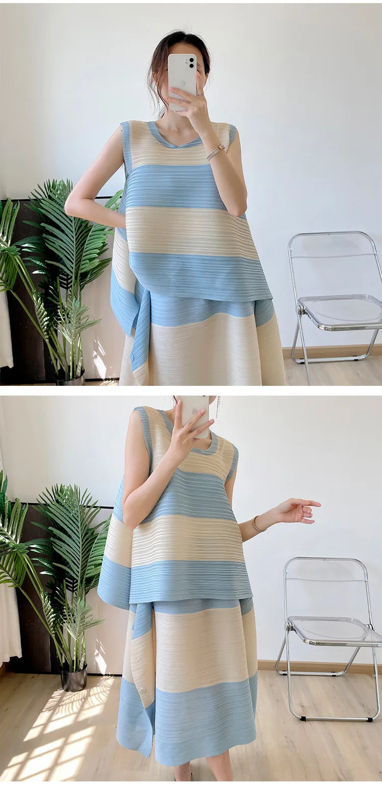 Casual Pleated Striped Top & Pull-On Skirt Set