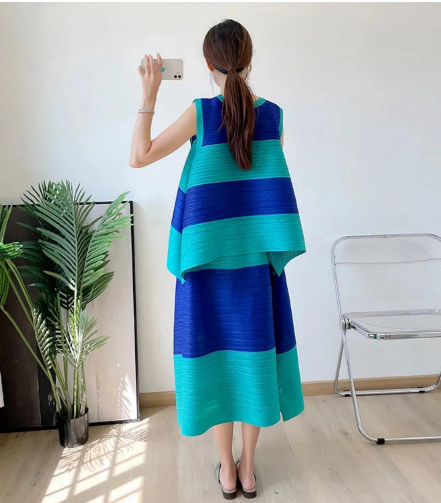 Casual Pleated Striped Top & Pull-On Skirt Set