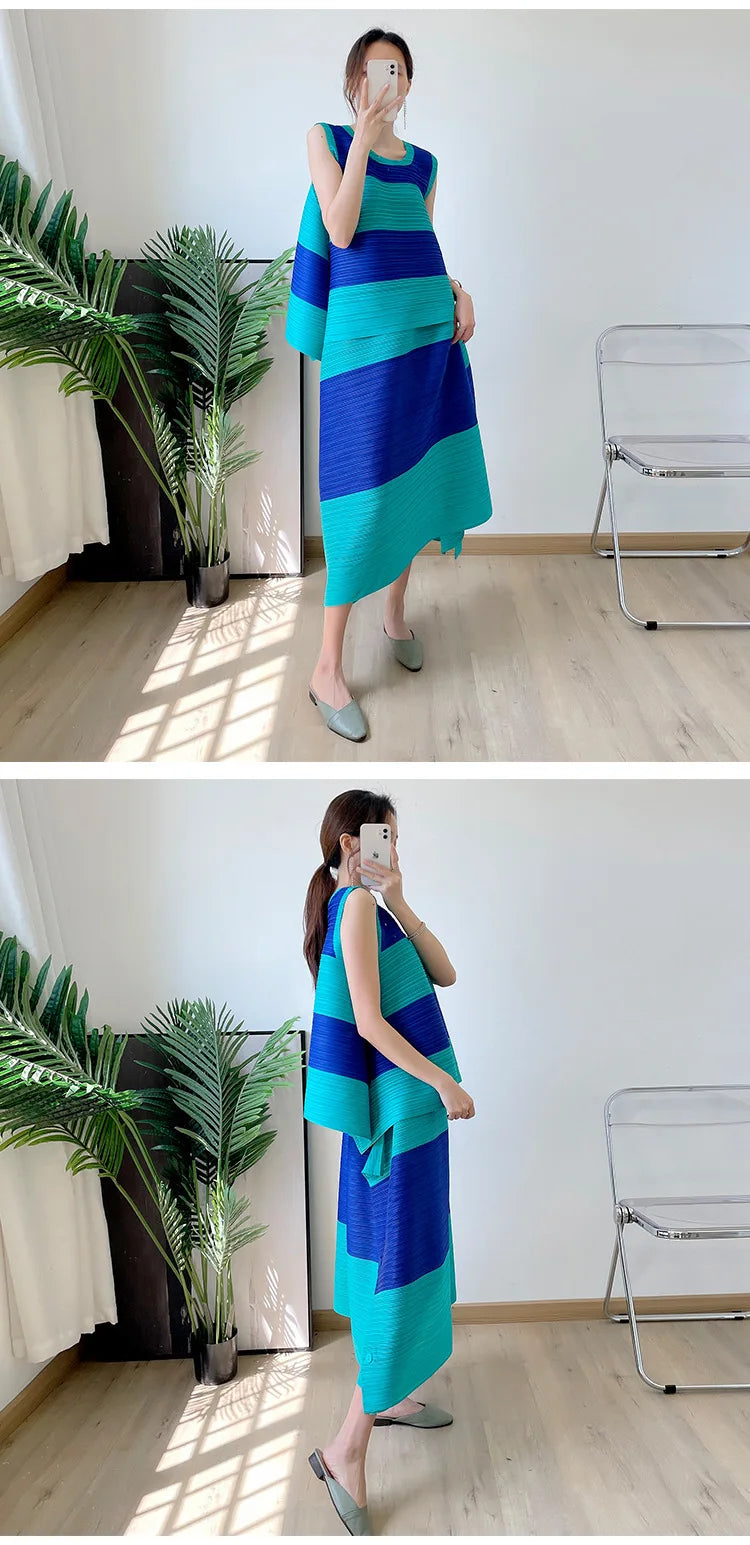 Casual Pleated Striped Top & Pull-On Skirt Set