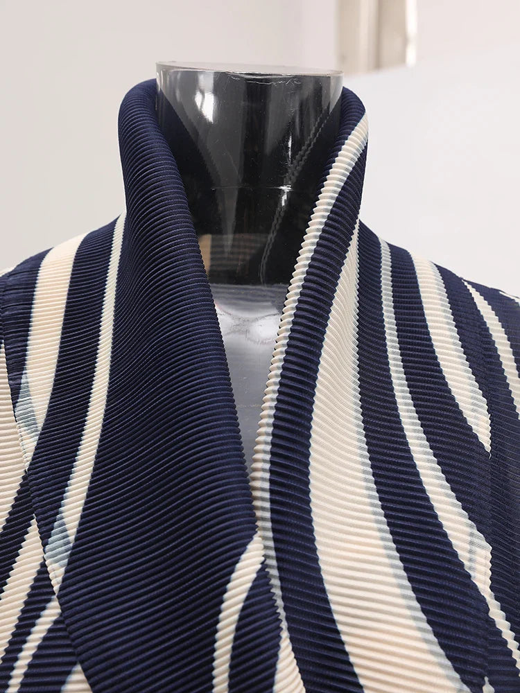 Women's Loose Fit Pleated Long Coat
