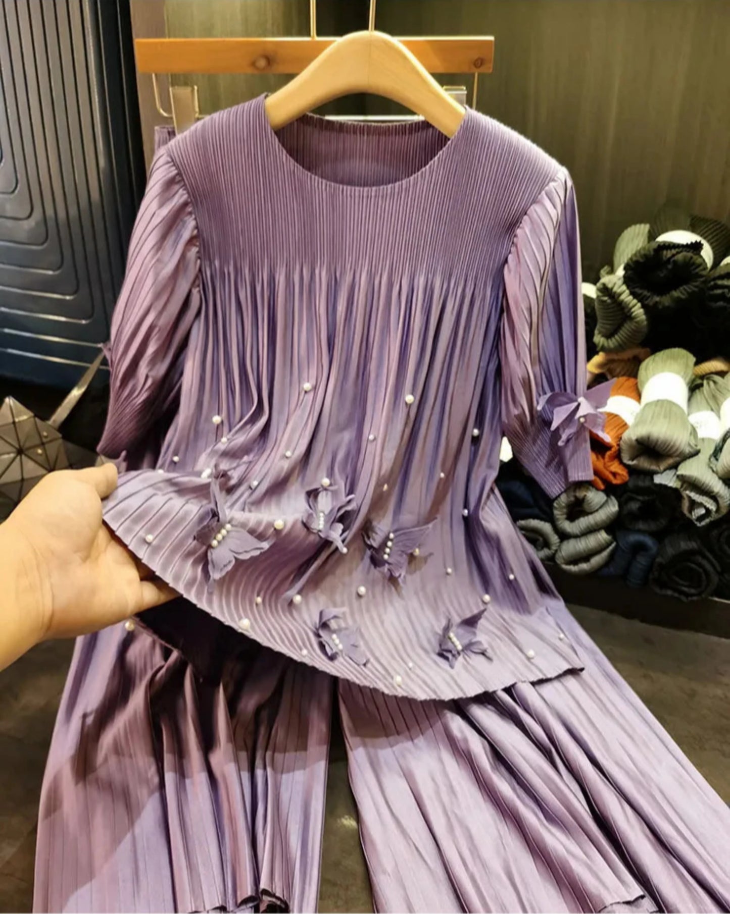 Pleat Pull-On Trousers & Butterfly Top