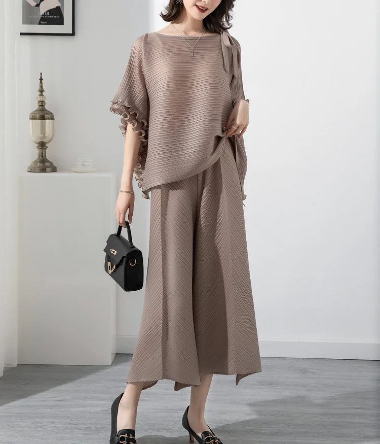 Luxury Plissé Travel Set - Pleated Top & Pants