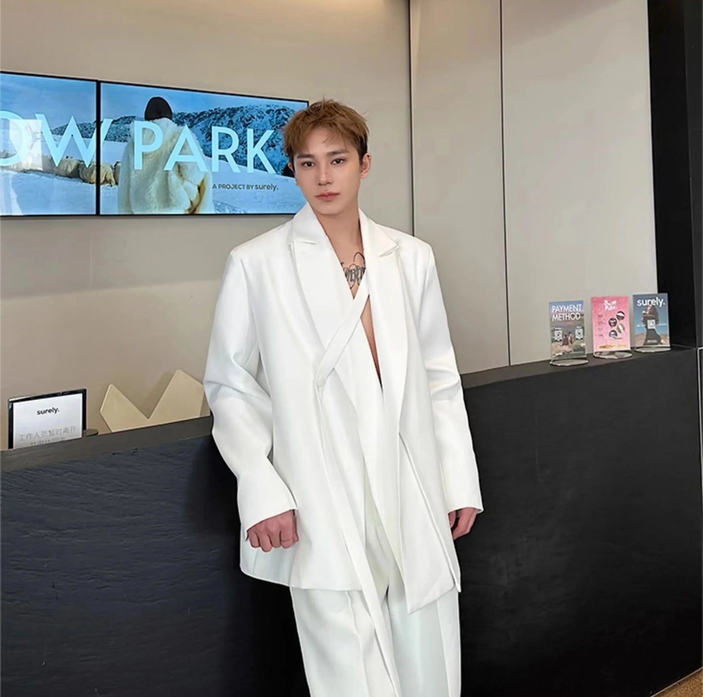 Men's Contemporary Suit Set