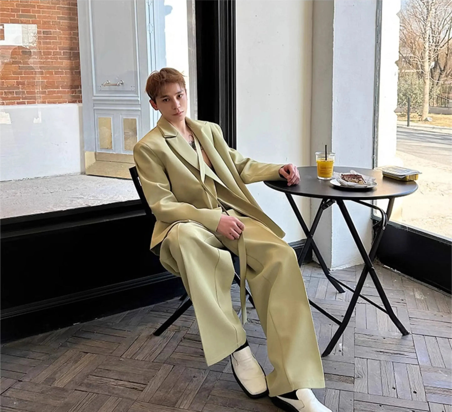 Men's Contemporary Suit Set