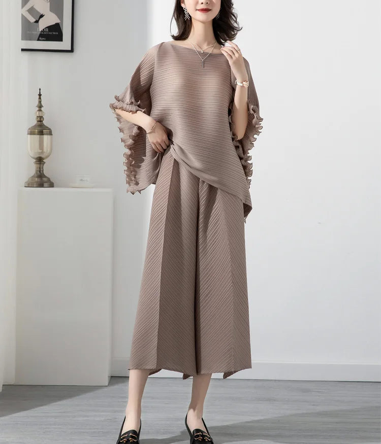 Luxury Plissé Travel Set - Pleated Top & Pants
