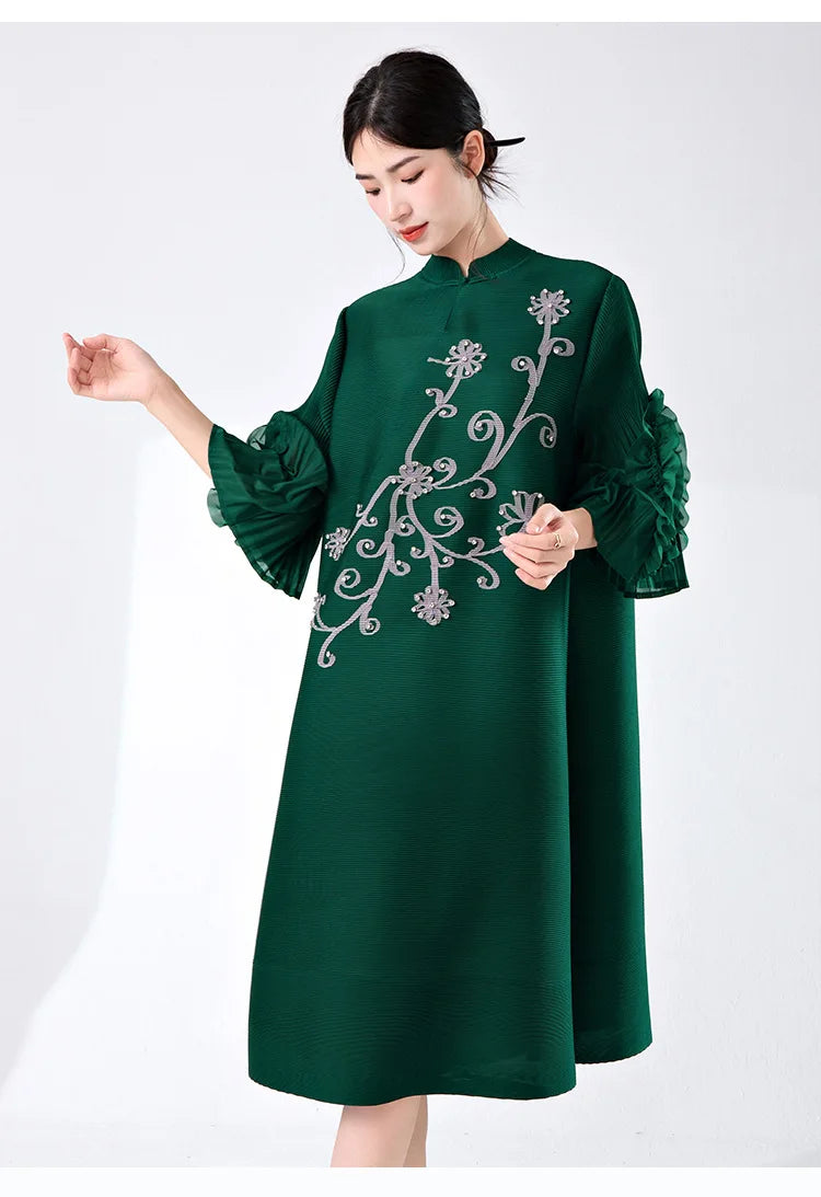 Women's Pleated Dress with Ruffle Sleeves �Elegant & Stylish