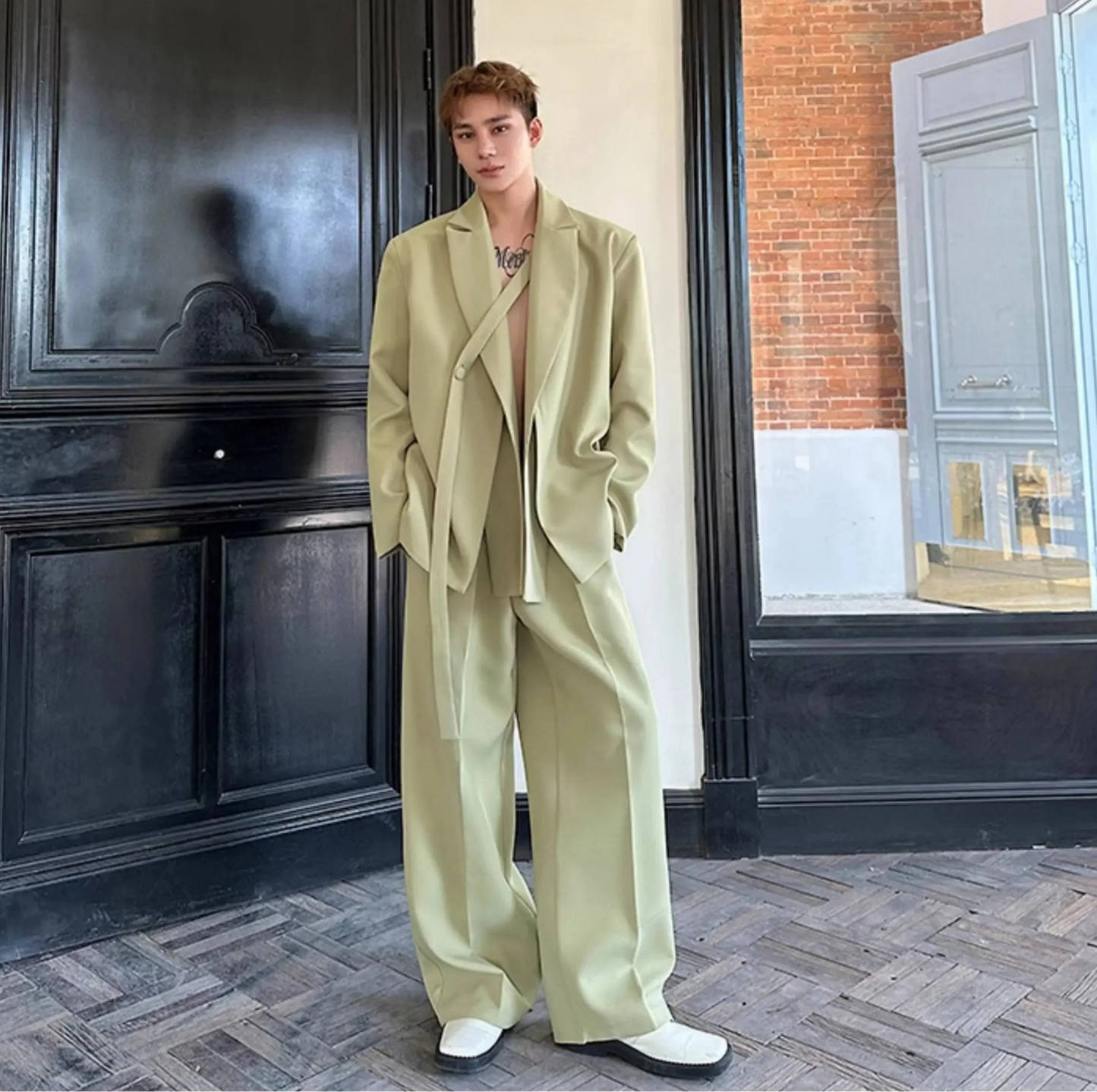 Men's Contemporary Suit Set
