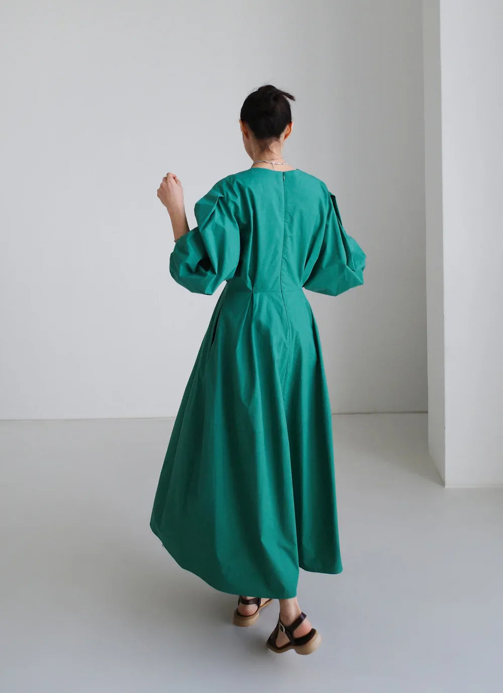 Luxe Balloon Cotton Blend Midi Dress with Pockets