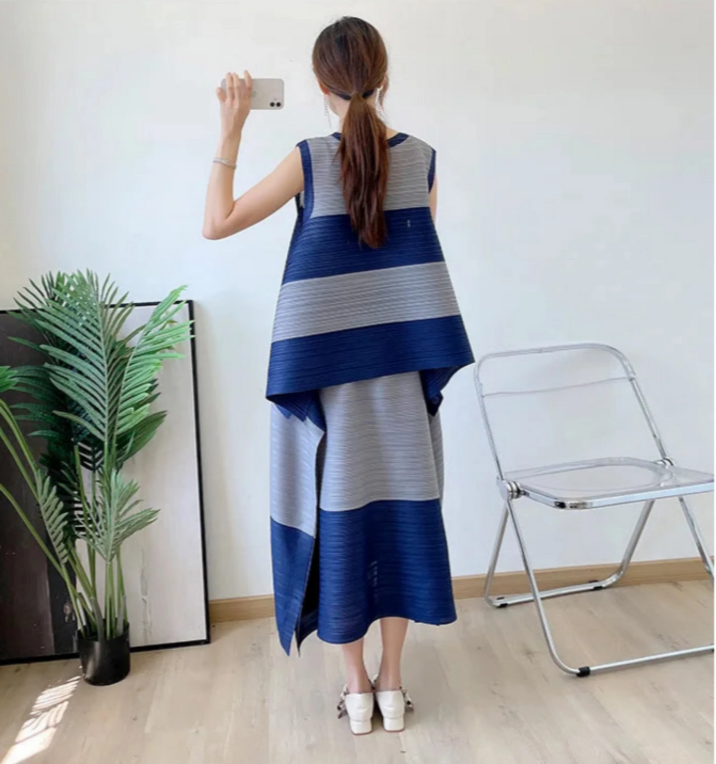 Casual Pleated Striped Top & Pull-On Skirt Set