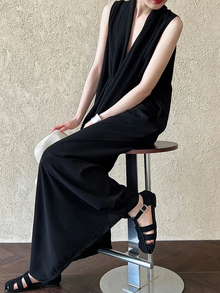 Elegant Draped Sleeveless Midi Dress with Pockets