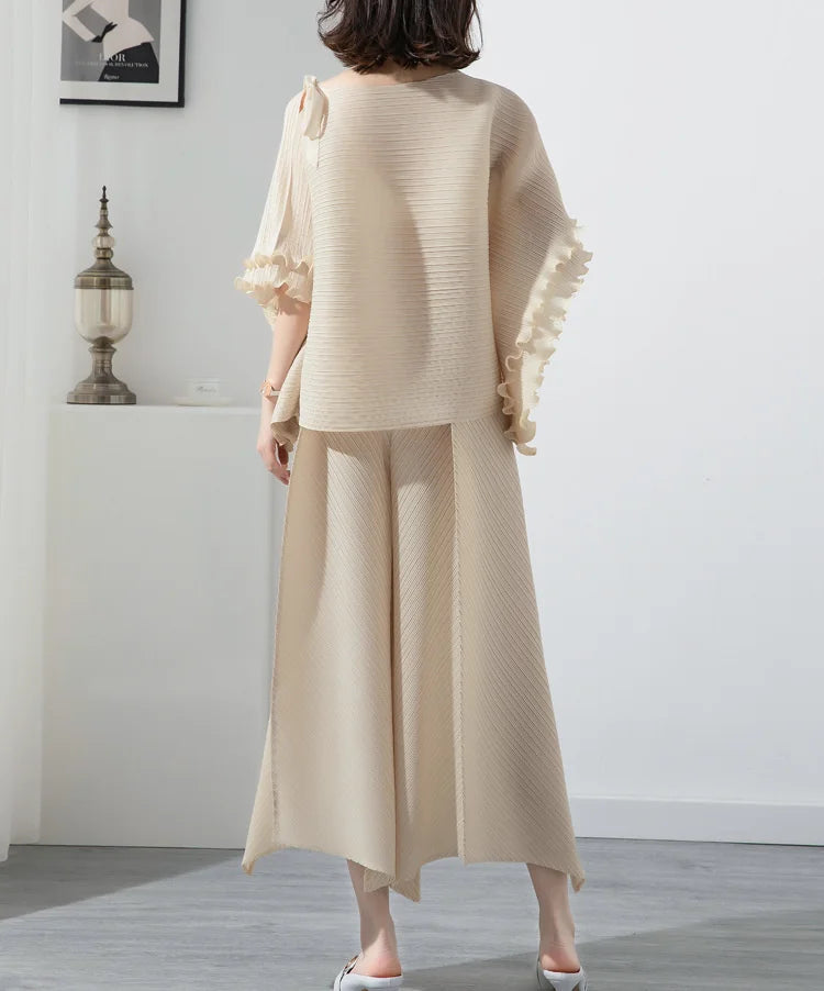 Luxury Plissé Travel Set - Pleated Top & Pants