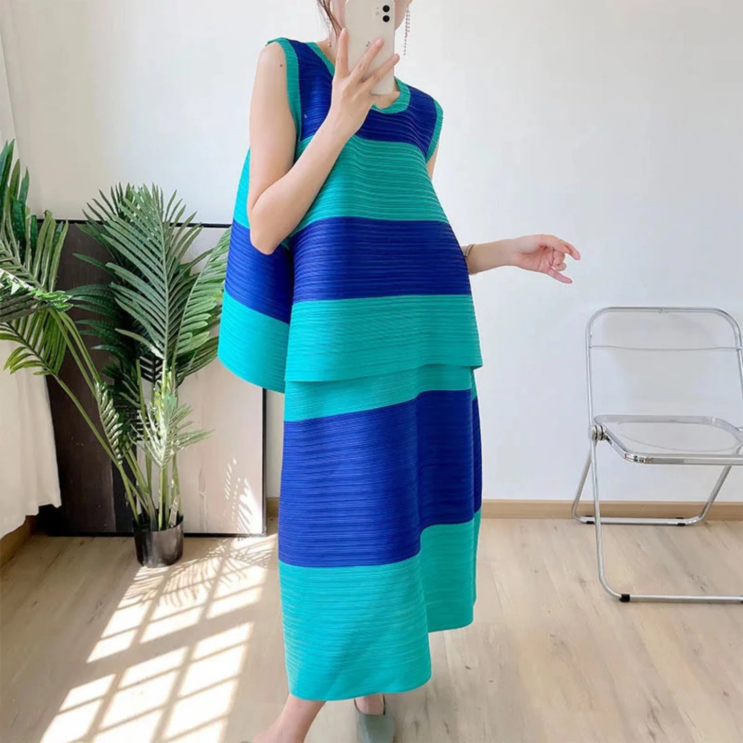 Casual Pleated Striped Top & Pull-On Skirt Set