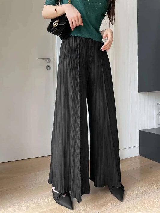 Fluid Pleated Wide-Leg Trousers