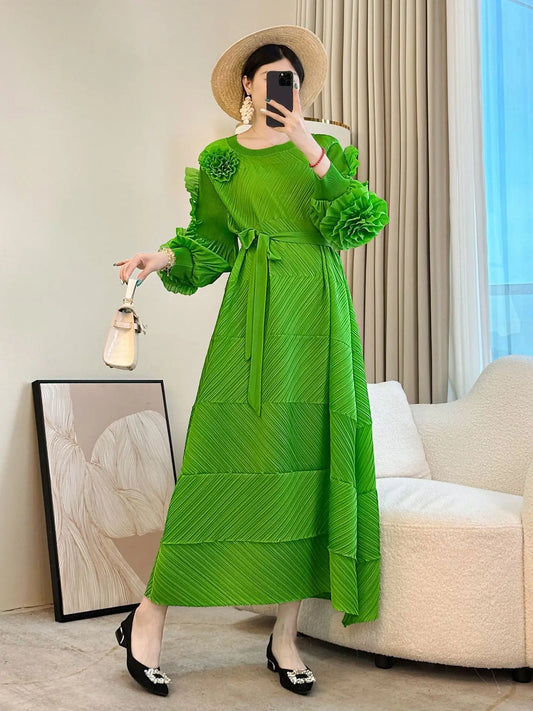 Elegant Pleated Floral Midi Dress