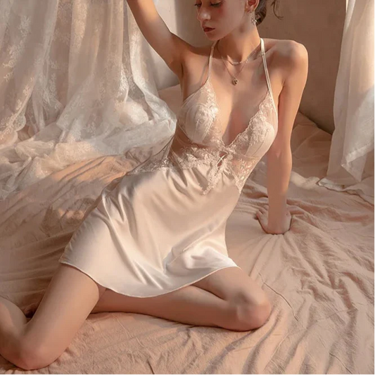 Diana's Backless Nightdress
