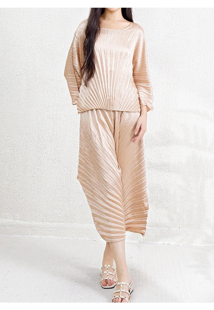 Women's Wide Leg Pleated Two-Piece Set