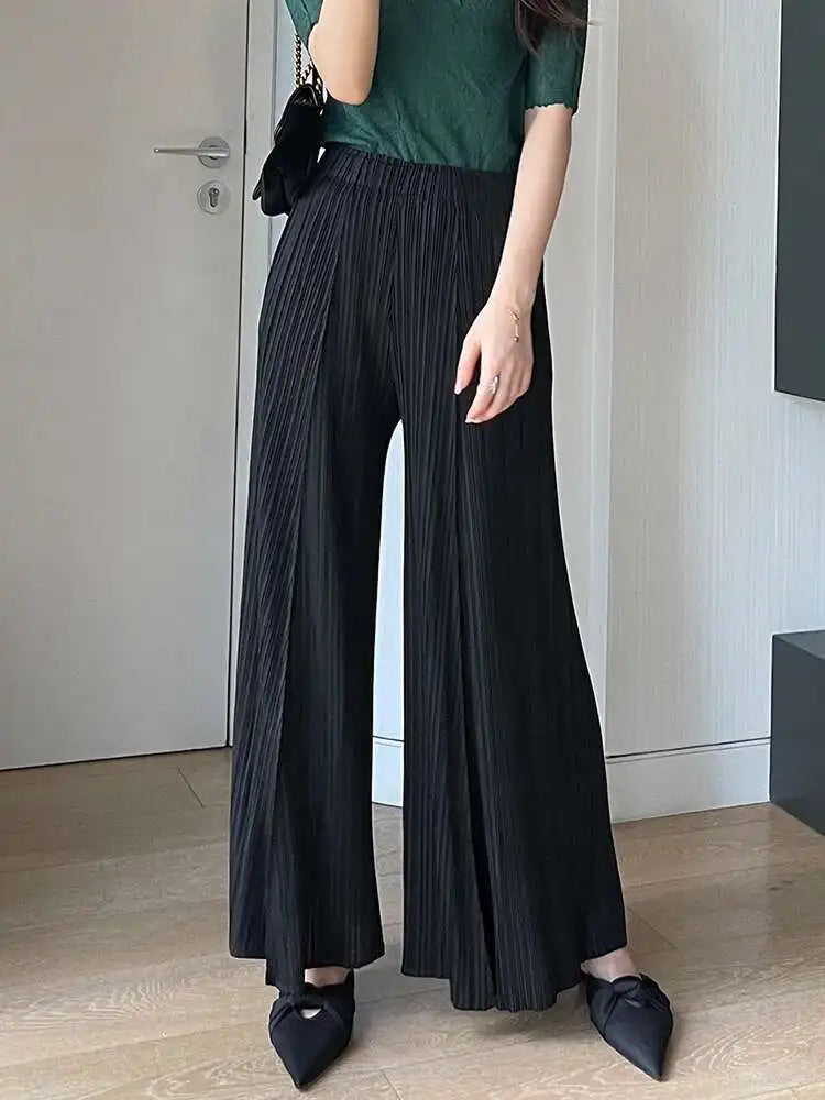 Fluid Pleated Wide-Leg Trousers