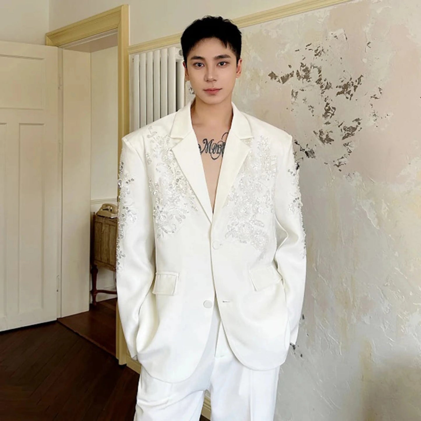 Men's Off-White Floral Appliqué Suit Jacket