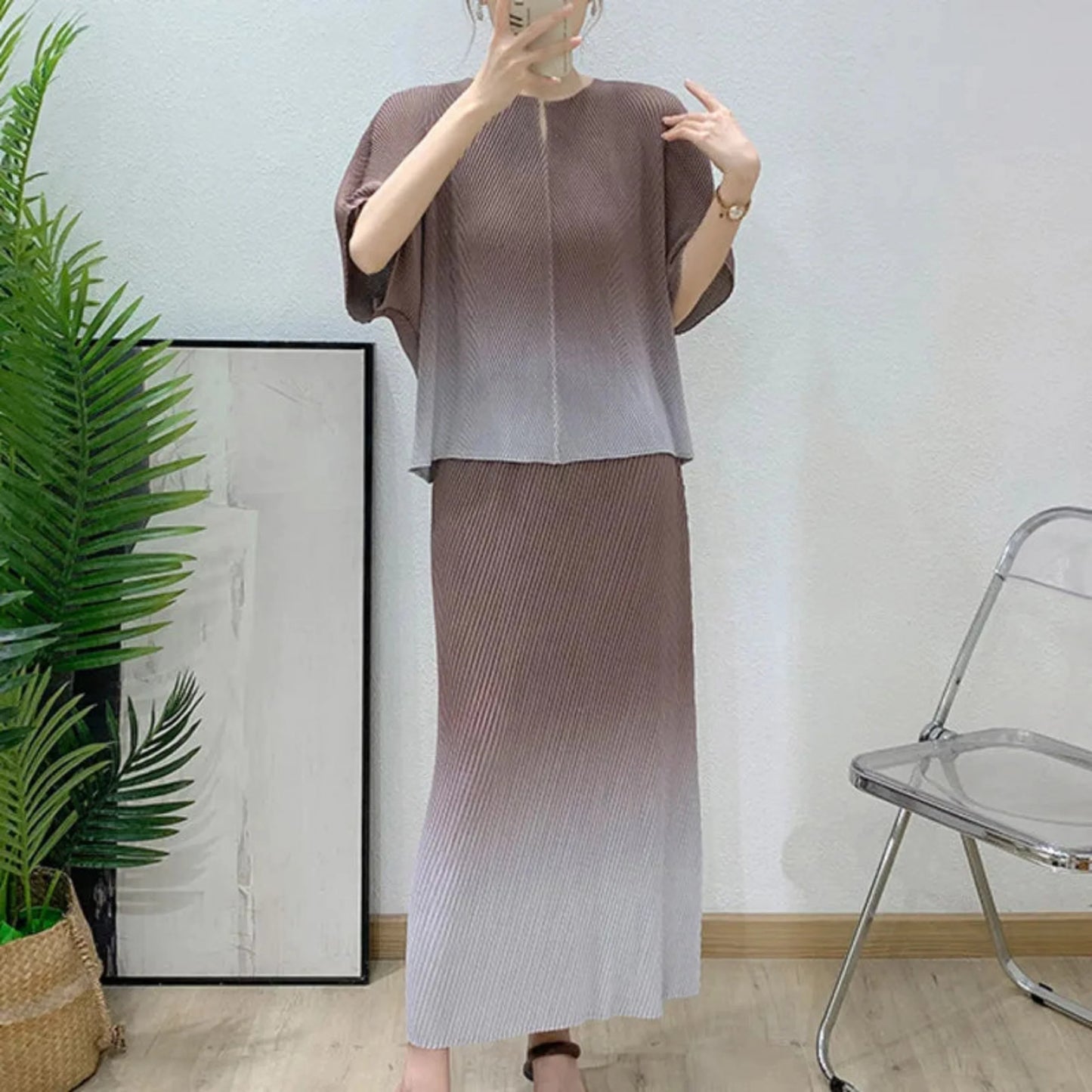Ombré Pleated Midi Pull-On Skirt Co-Ord Set