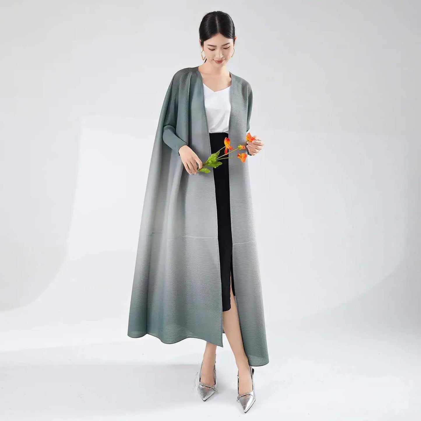 Women's Flowing Pleated Duster