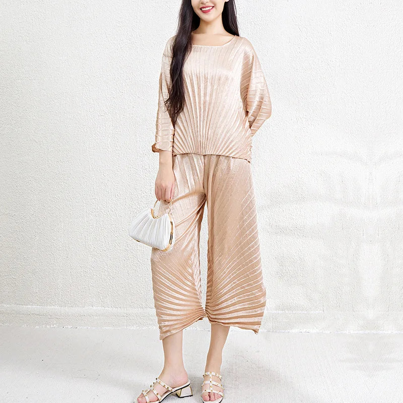 Women's Wide Leg Pleated Two-Piece Set