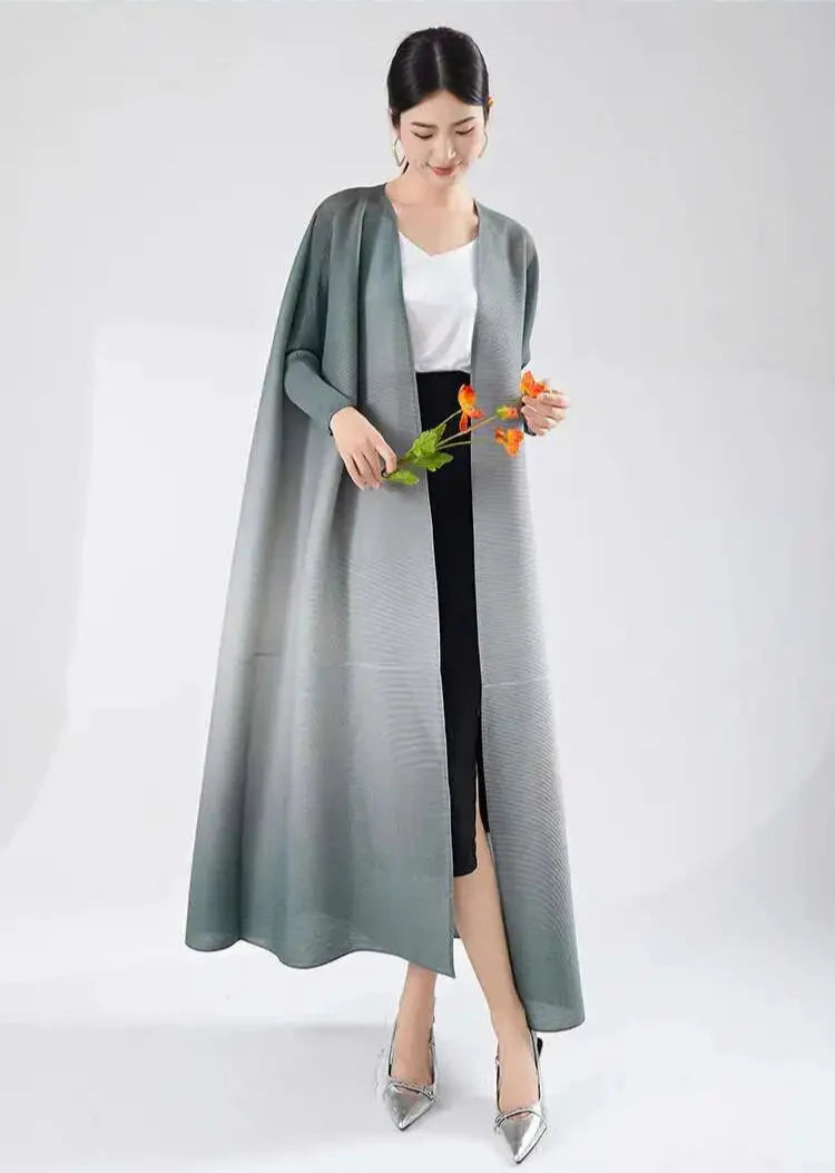 Women's Flowing Pleated Duster