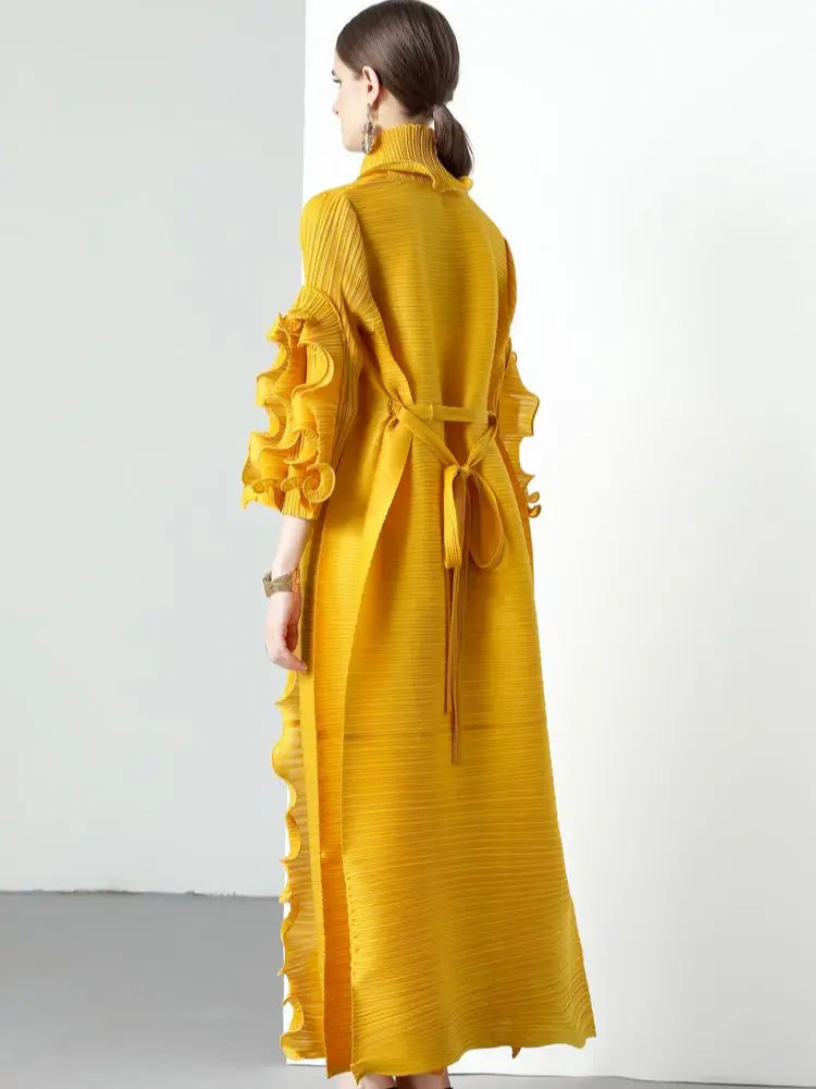 Women's Loose Fit Pleated Long Coat â€?Elegant Outerwear