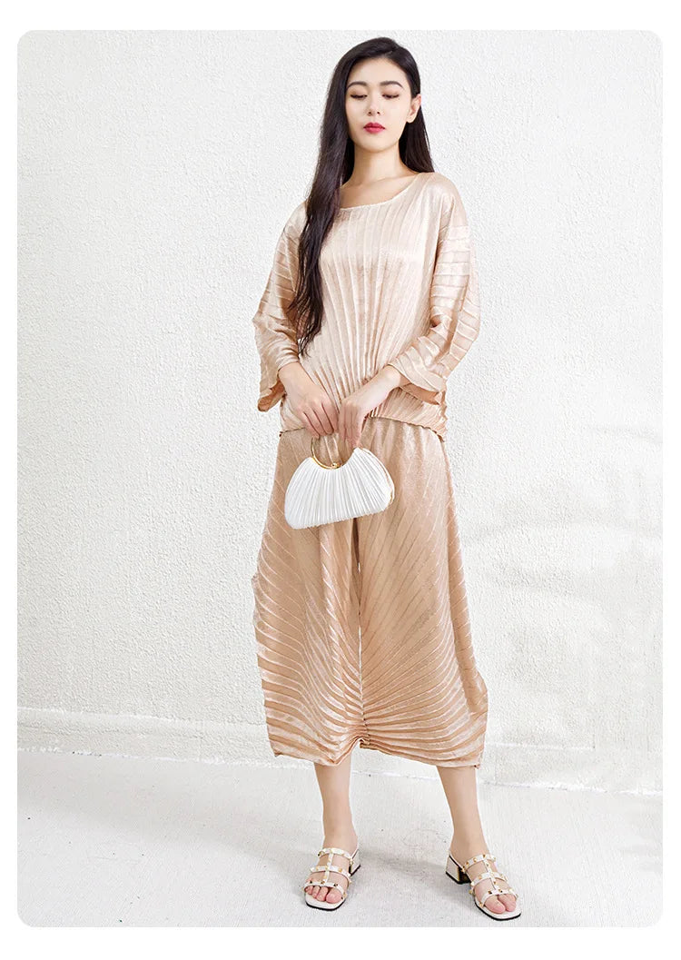Women's Wide Leg Pleated Two-Piece Set