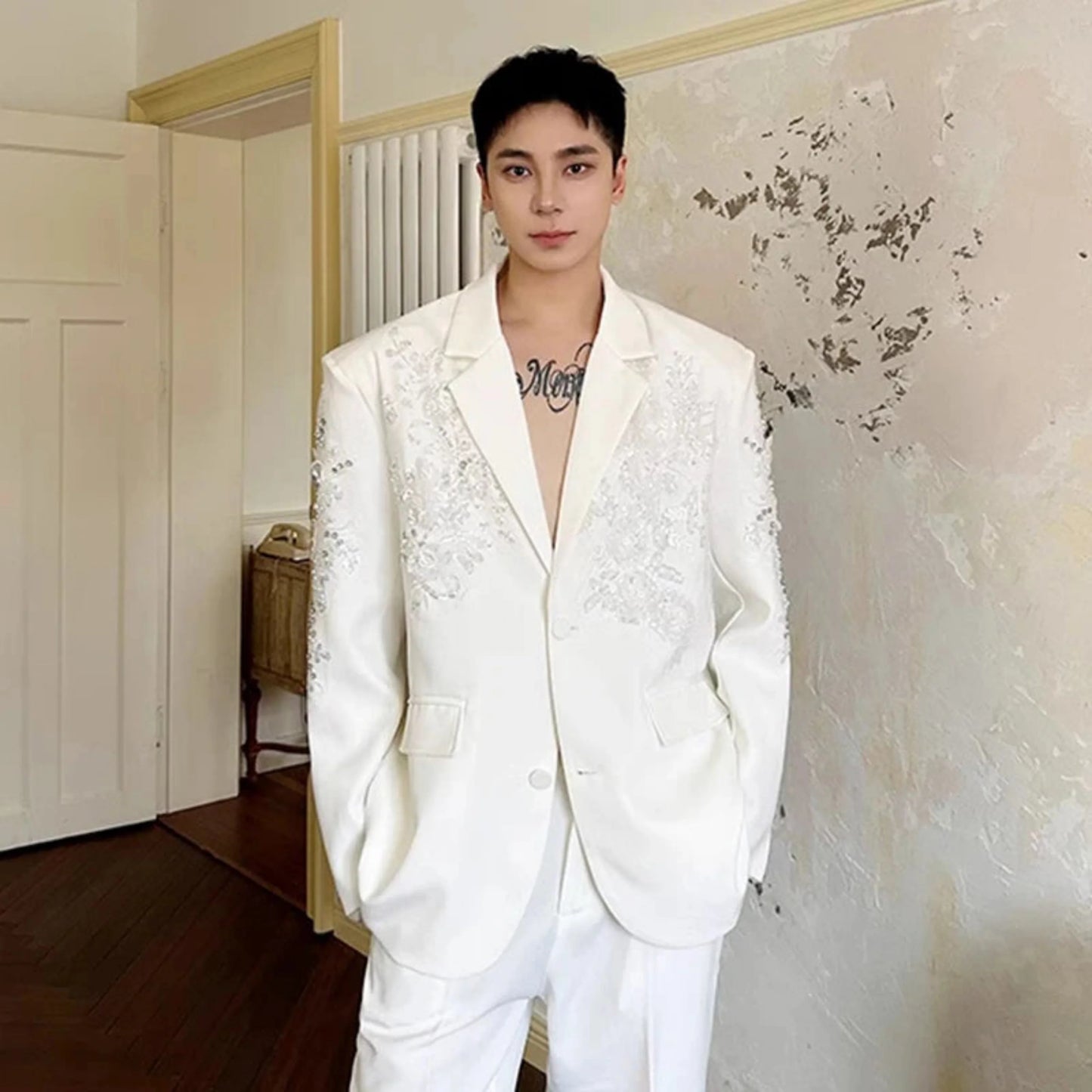 Men's Off-White Floral Appliqué Suit Jacket