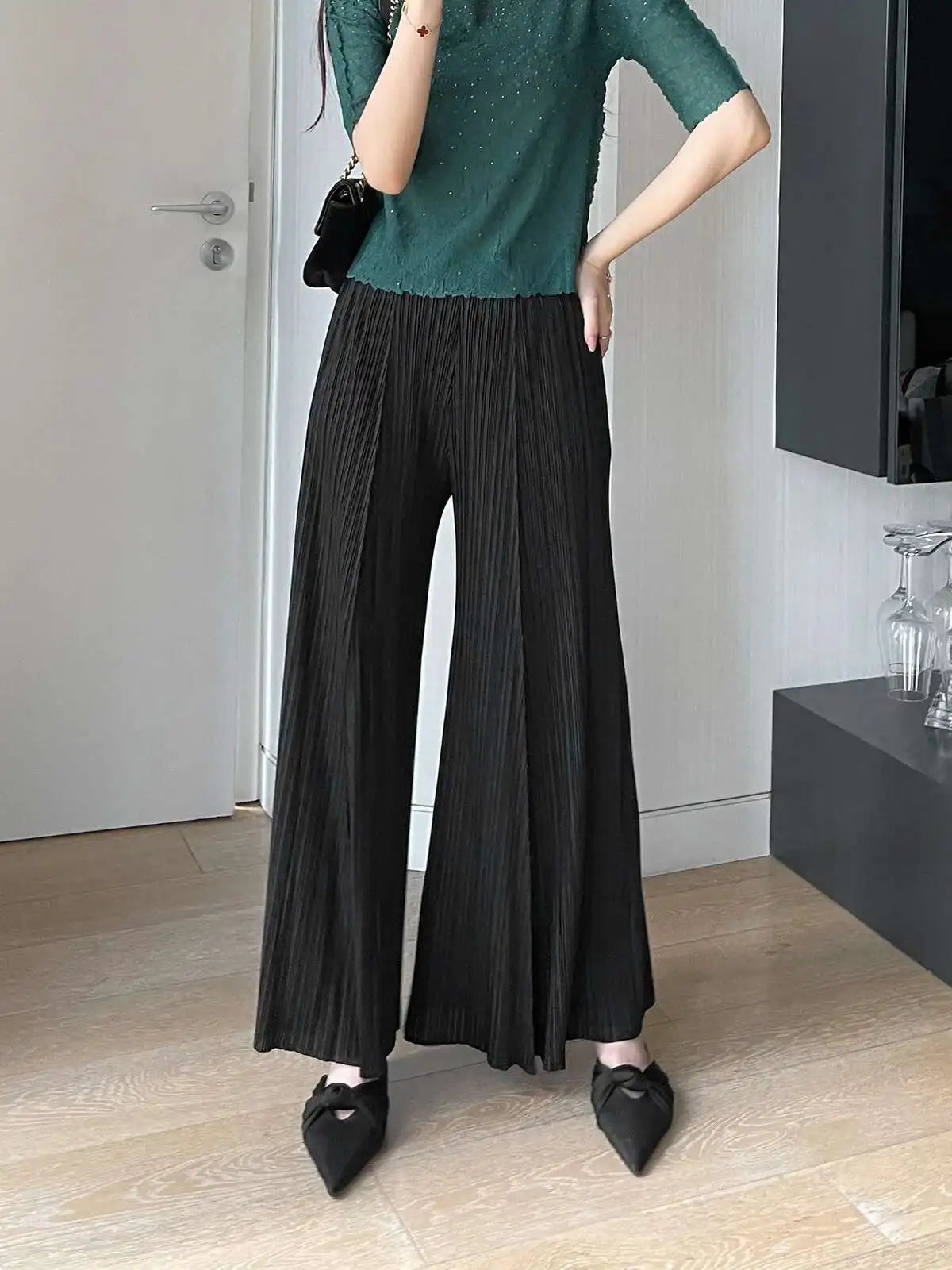 Fluid Pleated Wide-Leg Trousers