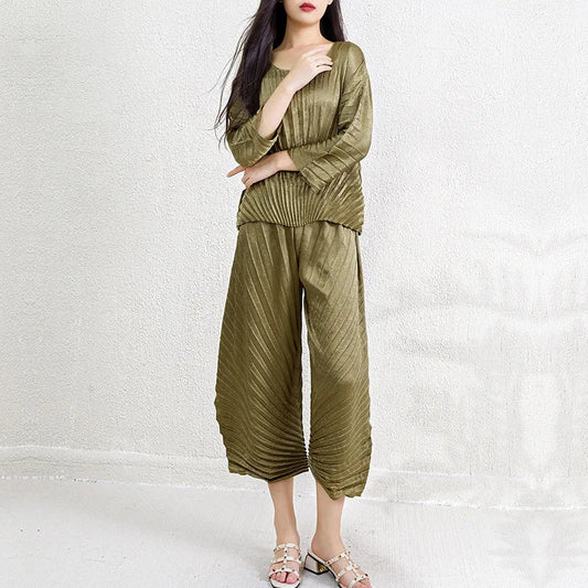 Women's Wide Leg Pleated Two-Piece Set