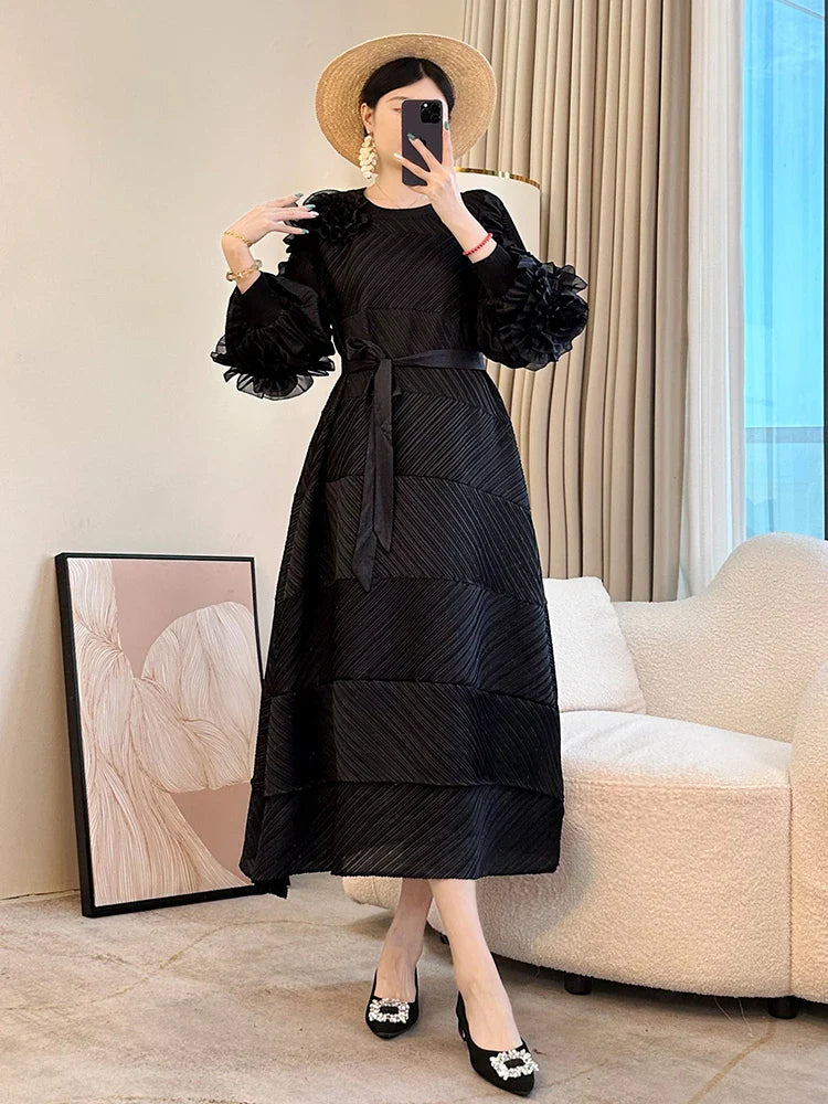 Elegant Pleated Floral Midi Dress