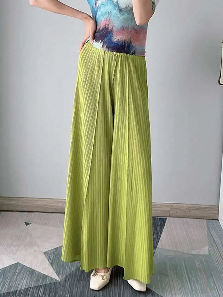 Fluid Pleated Wide-Leg Trousers