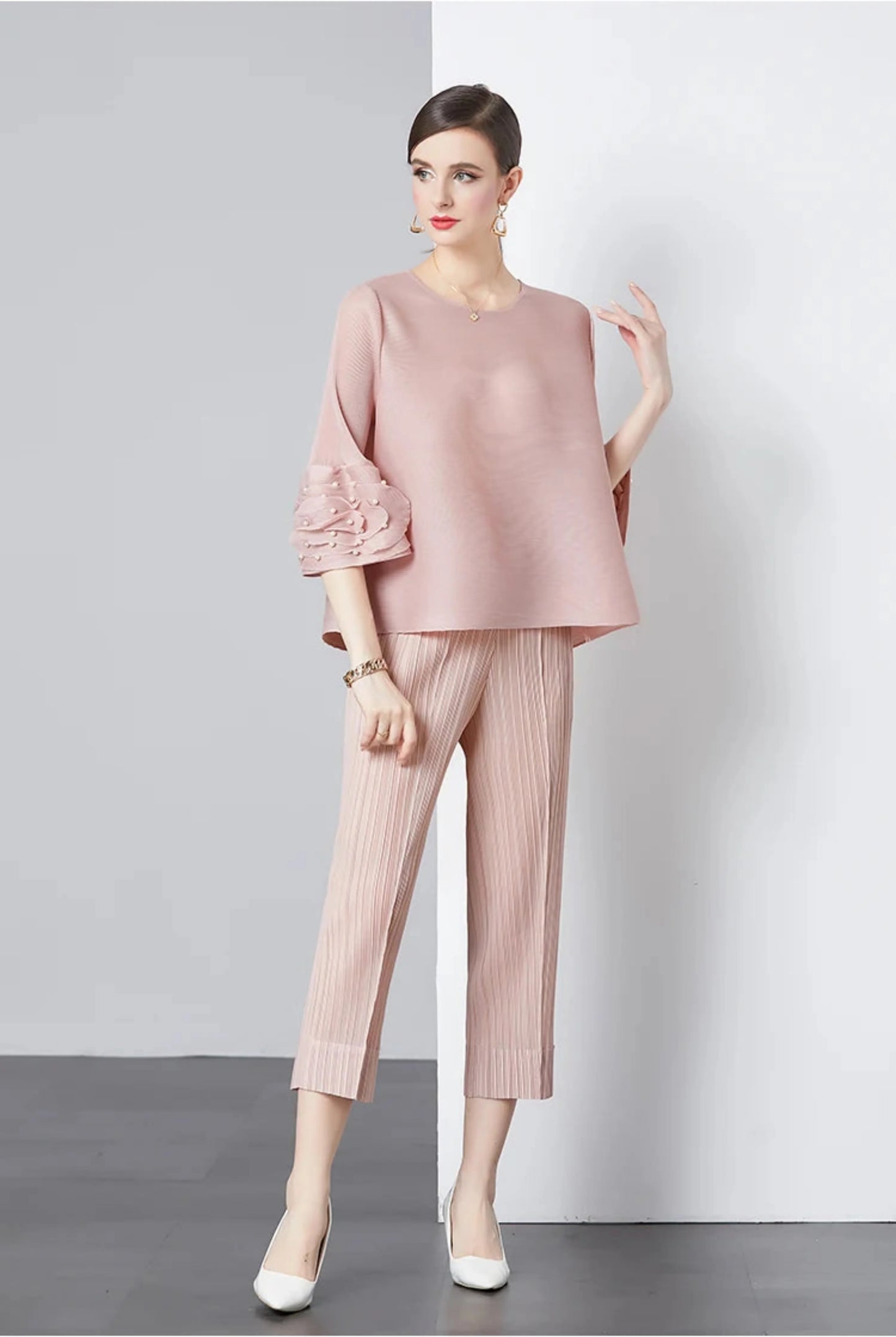 Women's Plissé Top & Cropped Pant Set