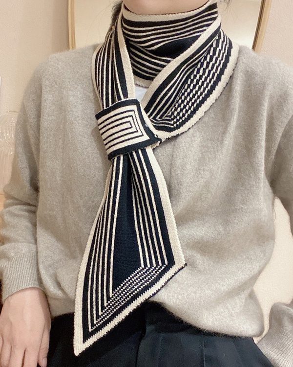 Split-Joint Striped Scarf