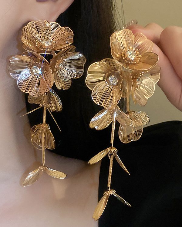 Flower Shape Geometric Rhine Stones Drop Earrings